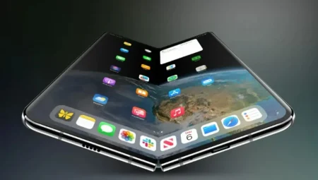 Apple’ın katlanabilir telefonu sızdı: Çentiksiz ekran ve iki farklı ekran boyutu